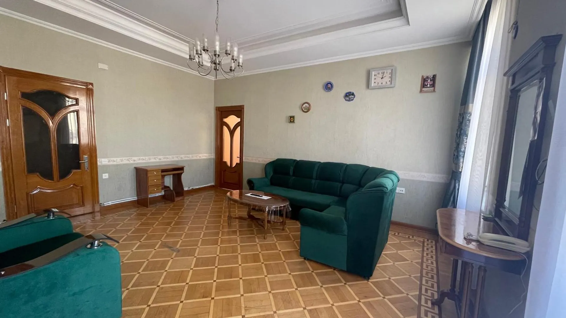 Fountain Square-Balconies In Old Town Apartment Baku Azerbaijan